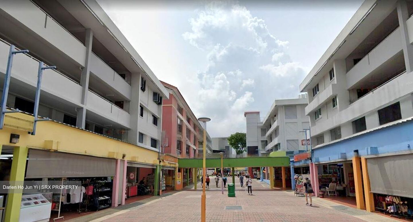 703 ANG MO KIO AVENUE 8 (D20), Shop House #453255811